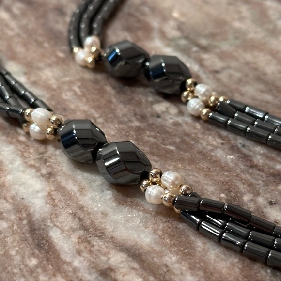 Vintage Twisted Hematite Triple Strand Fresh Water Pearls Long Necklace EUC - Picture 9 of 17
